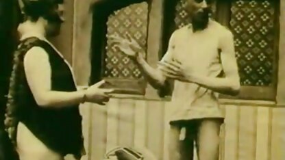 एक अकेला आदमी बड़े स्तनों के साथ एचडी में सेक्सी मूवी नानी आंसू